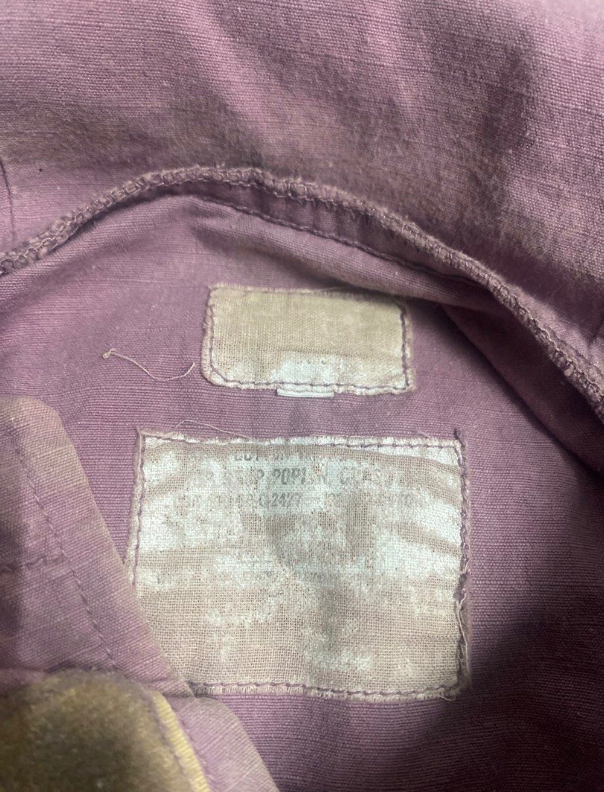 Vintage French Army M47/M64 Poplin Anorak Smock (Overdyed Purple) – Military Hooded Pullover — gambar 4