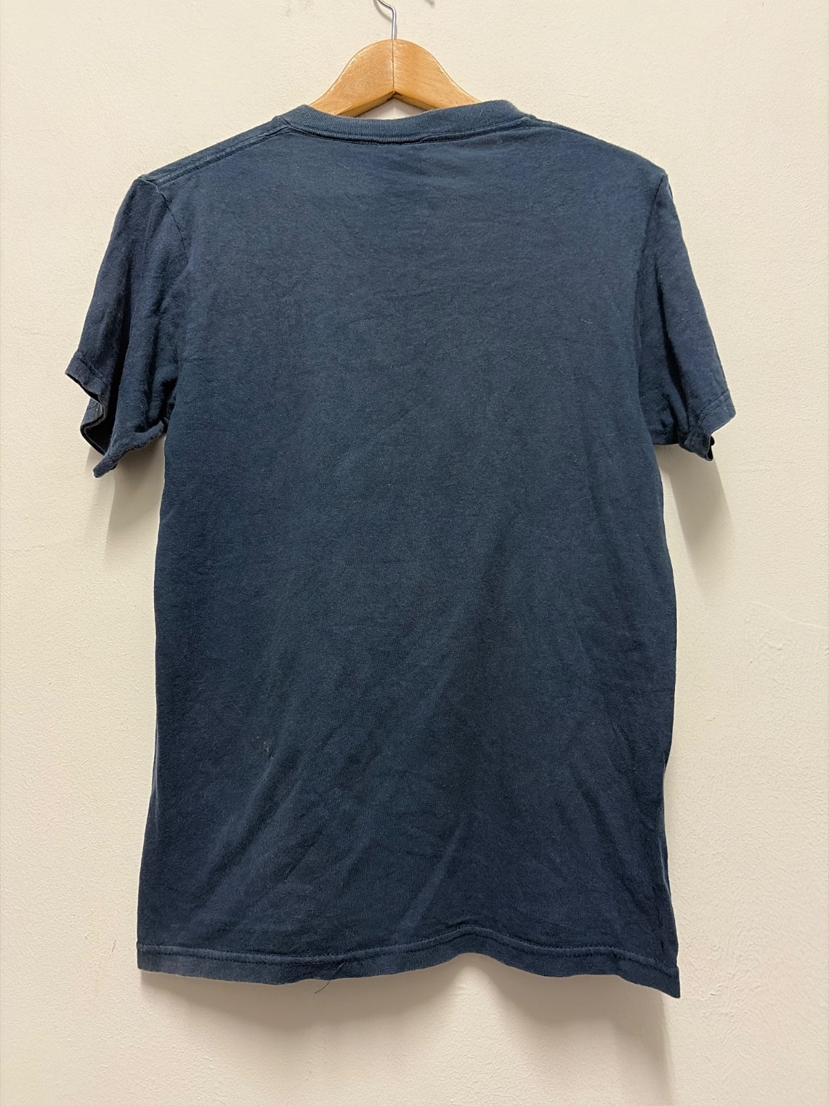 Vintage United Sports Love Love Ya TV Show Graphic T-Shirt S — gambar 4