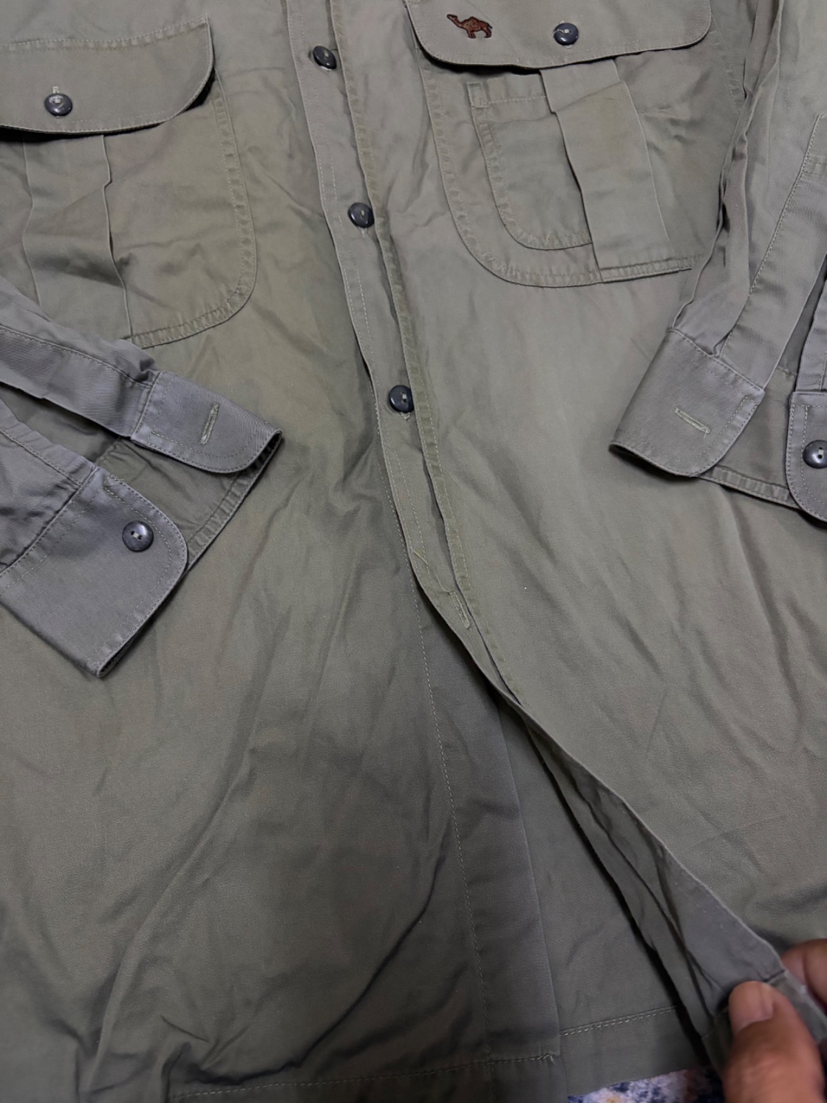 Vintage Camel Utility Military Long Sleeve Shirt Olive Green Embroidery — gambar 4