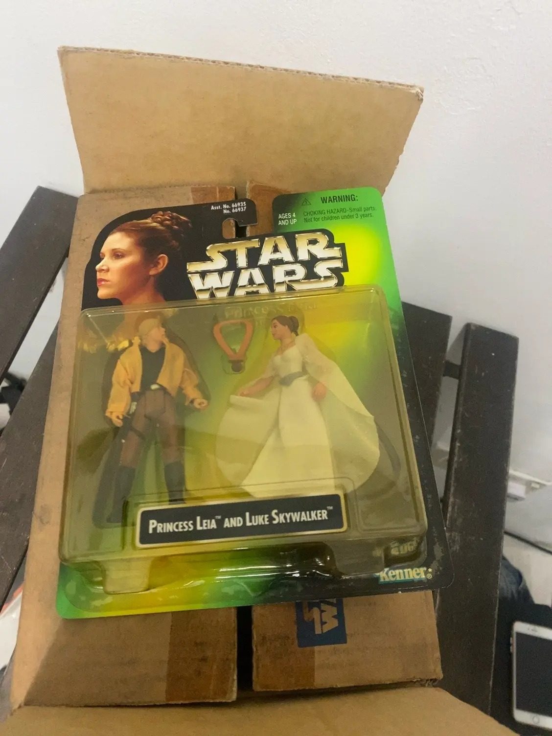 Star Wars Princess Leia Collection Princess Leia & Luke Skywalker Japan Case of 8 MOC Kenner Hasbro 1997 — gambar 2