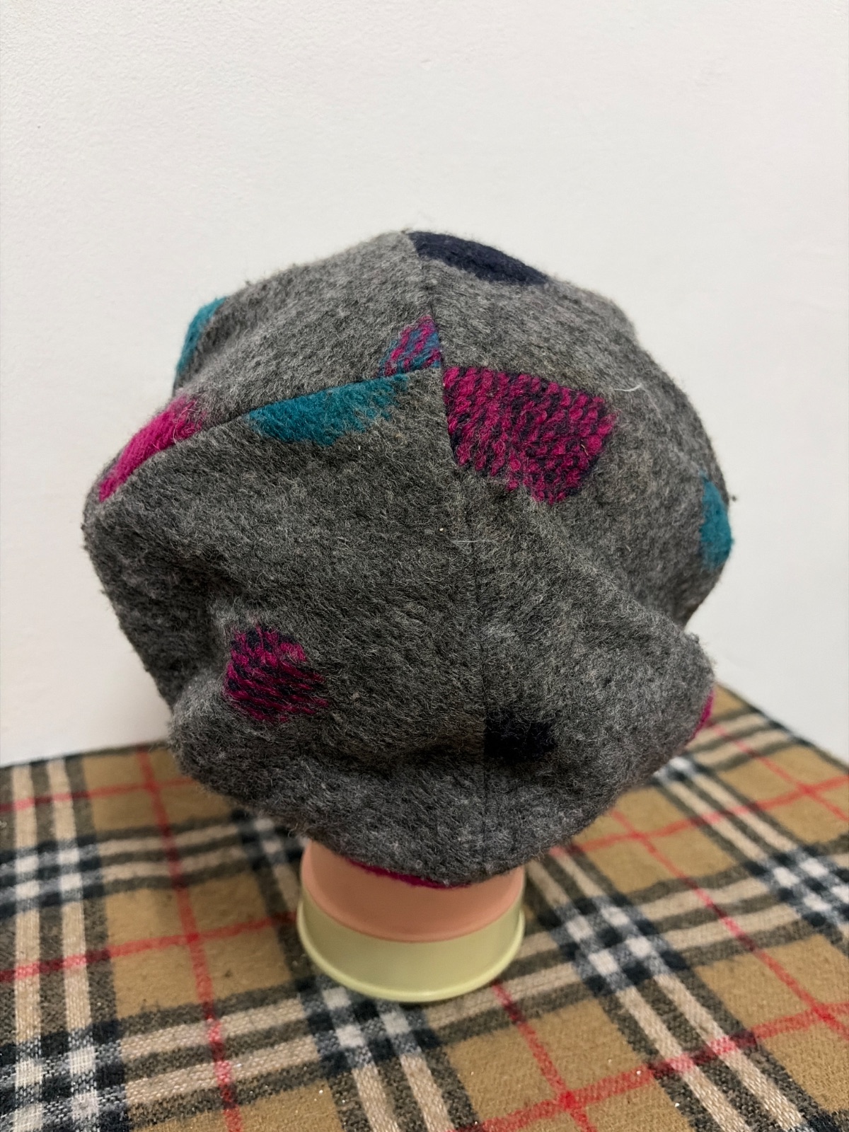 Chikyu Japan Polka Dot Beret Hat Charcoal Grey Star Lining — gambar 3