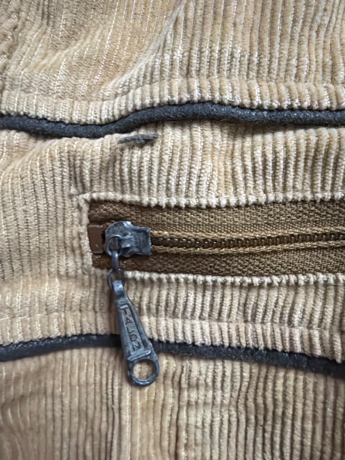 Brad Whitney Carmel-By-The-Sea California Tan Corduroy Jacket — gambar 5