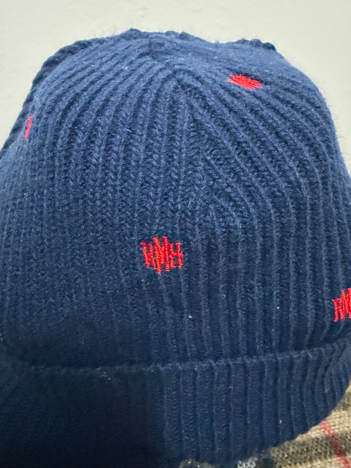 Vintage Mad Hectic Destroy Japan Knit Brim Beanie Cap Navy Blue — gambar 3